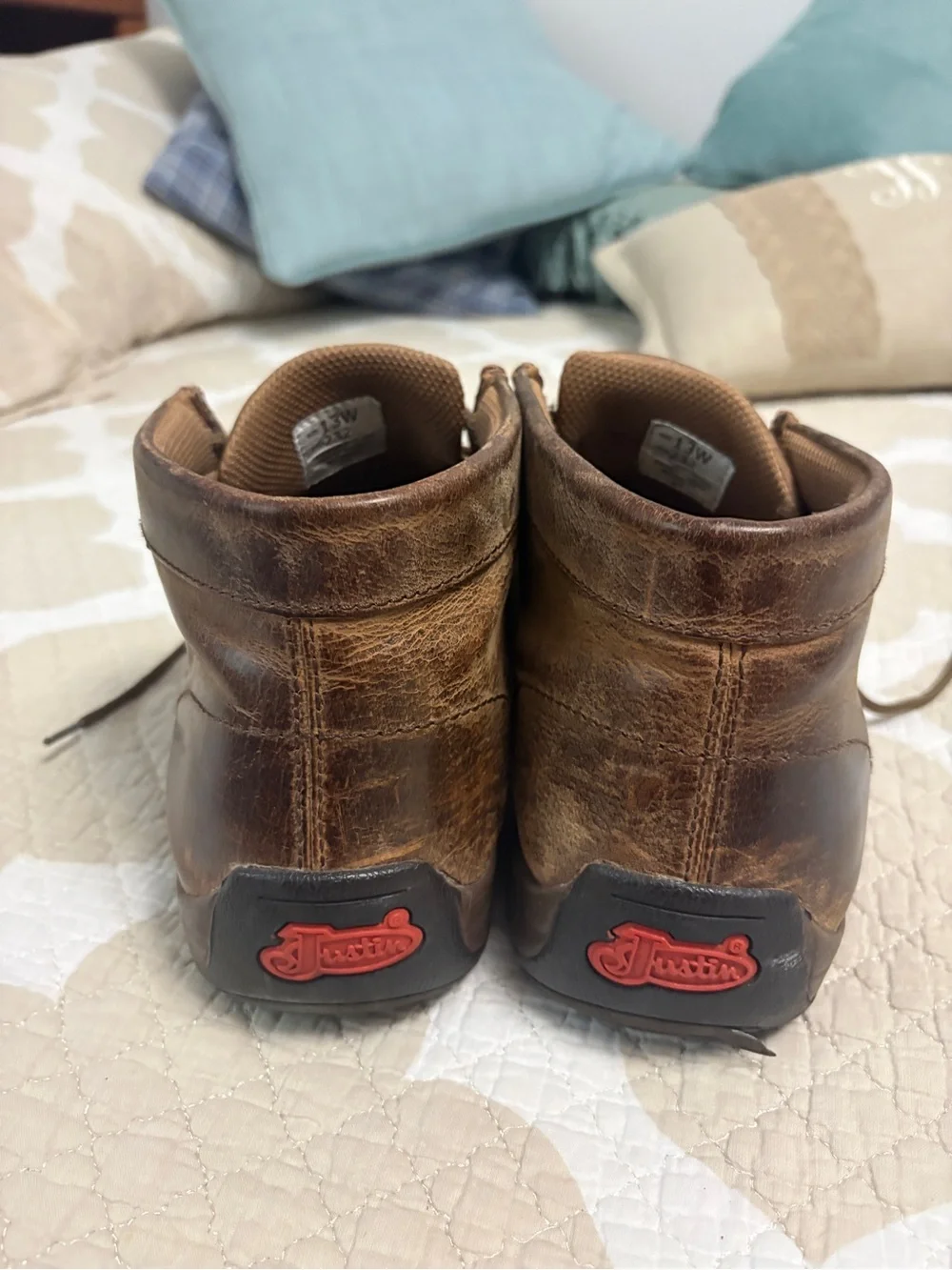 Justin Boots Brown Leather Chukka Moc Toe Casual Boots